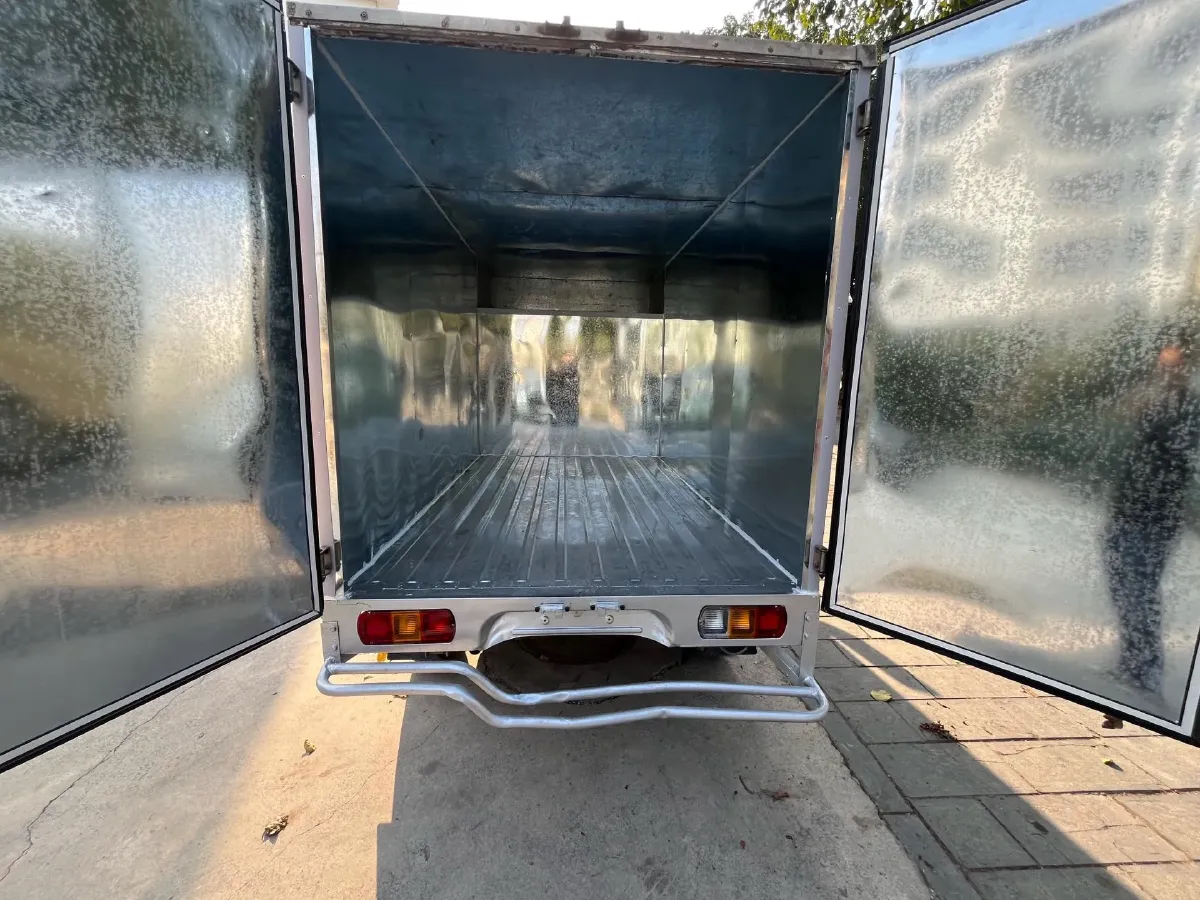 2015 ChangAn Kaicene ShenQi T20 1.3L 99HP L4 5MT,autocango,china used car exporter,china ev exporter,chinese used car exporter,chinese used ev exporter