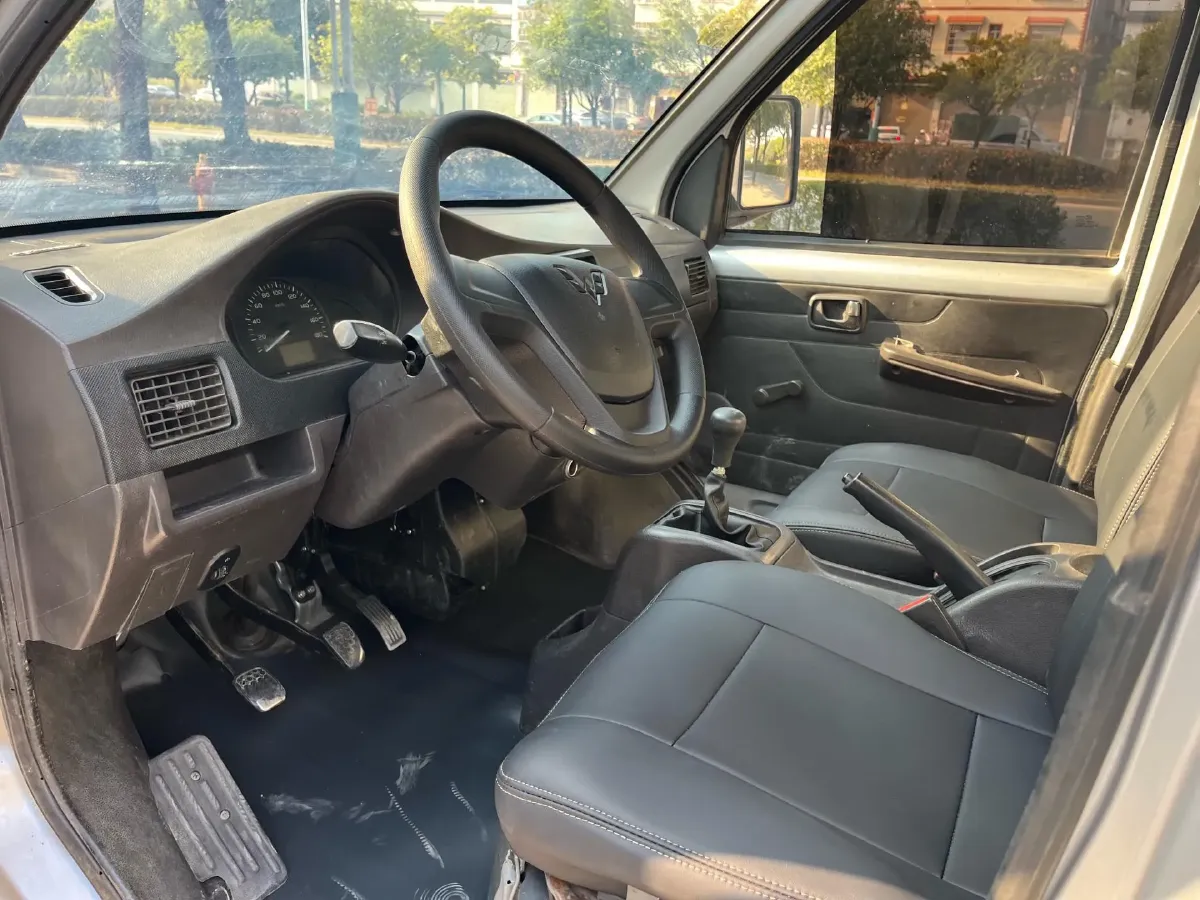 2015 ChangAn Kaicene ShenQi T20 1.3L 99HP L4 5MT,autocango,china used car exporter,china ev exporter,chinese used car exporter,chinese used ev exporter