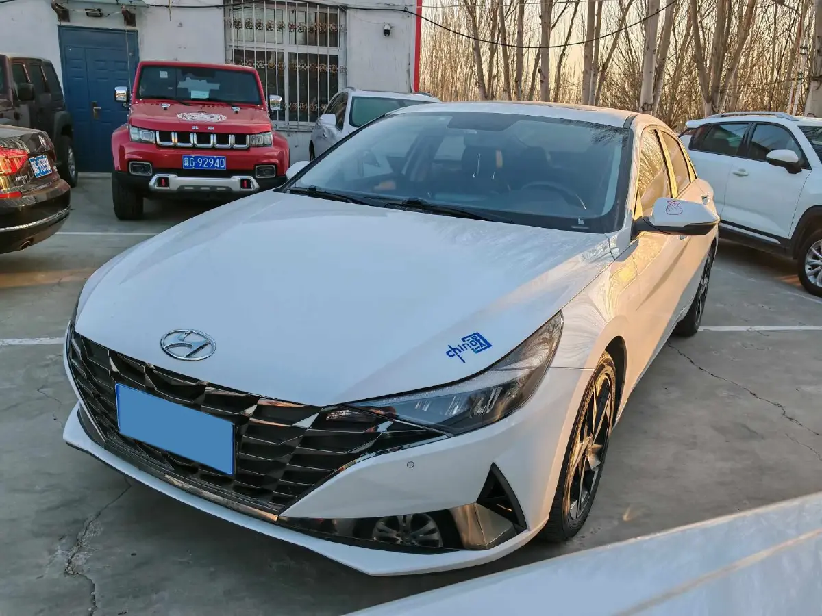 2021 Hyundai Elantra 1.5L 115HP L4 CVT