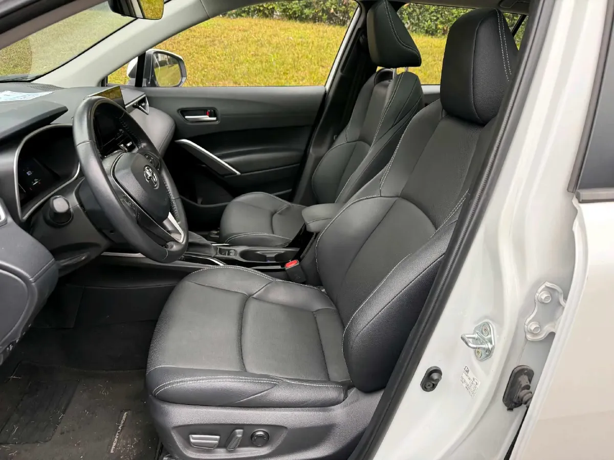 2023 Toyota Frontlander 2.0L 152HP L4 E-CVT Hybrid,autocango,china used car exporter,china ev exporter,chinese used car exporter,chinese used ev exporter