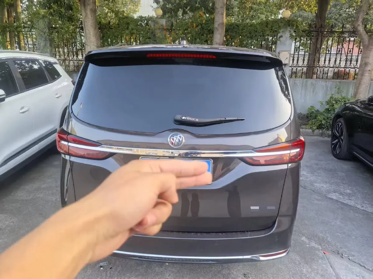 2020 Buick GL8 2.0T 237HP L4 9AT,autocango,china used car exporter,china ev exporter,chinese used car exporter,chinese used ev exporter