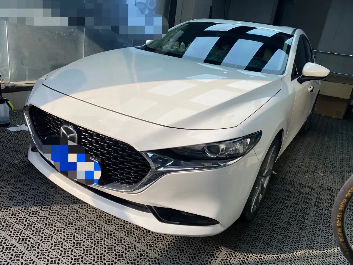 2021 Mazda 3 Axela 2.0L 158HP L4 6AT