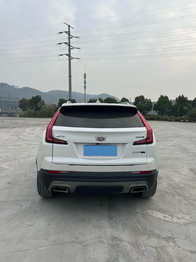 2020 Cadillac XT4 2.0T 241HP L4 9AT,autocango,china used car exporter,china ev exporter,chinese used car exporter,chinese used ev exporter