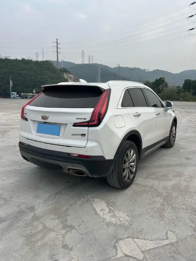 2020 Cadillac XT4 2.0T 241HP L4 9AT,autocango,china used car exporter,china ev exporter,chinese used car exporter,chinese used ev exporter