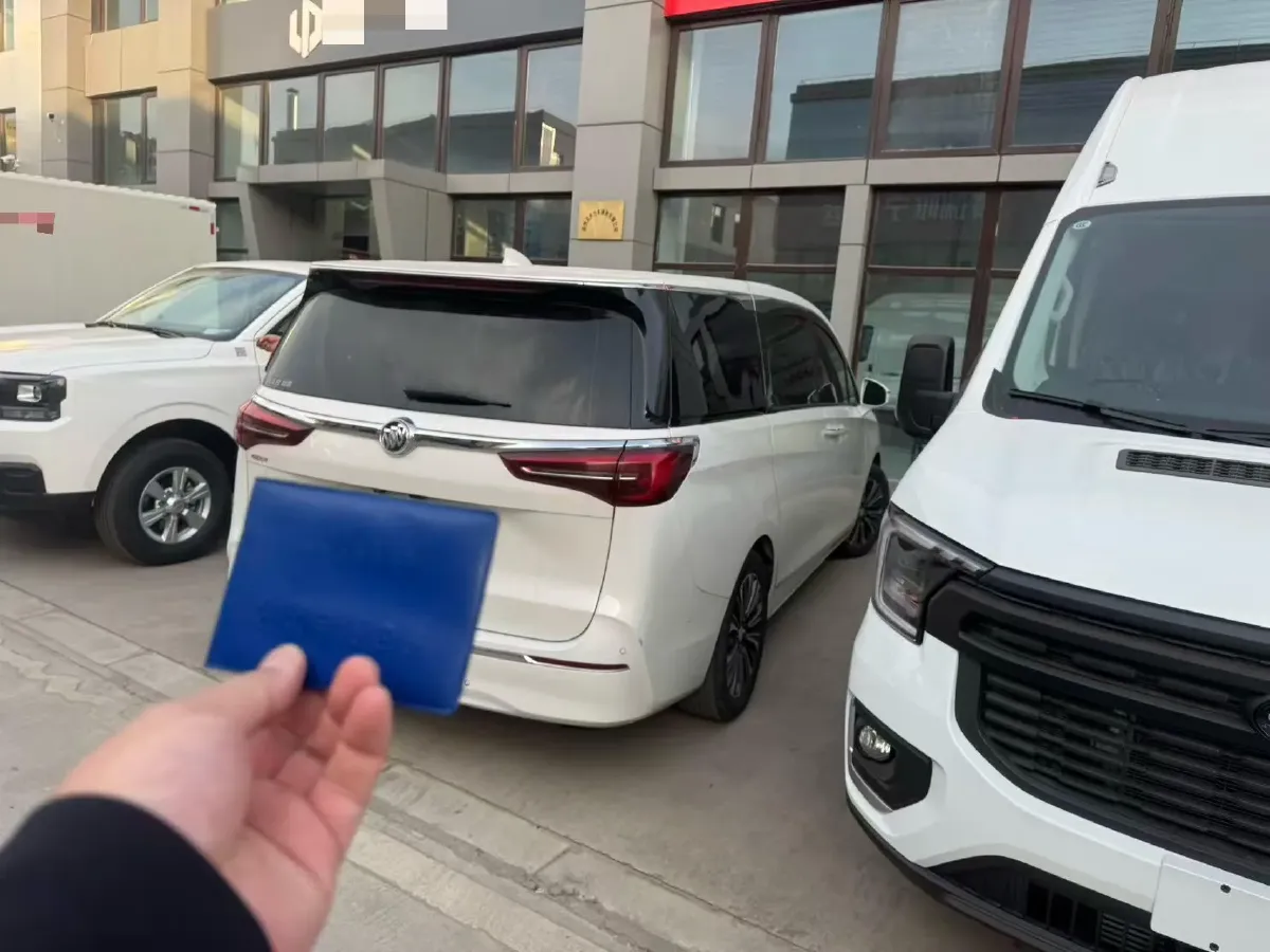 2020 Buick GL8 2.0T 237HP L4 9AT,autocango,china used car exporter,china ev exporter,chinese used car exporter,chinese used ev exporter