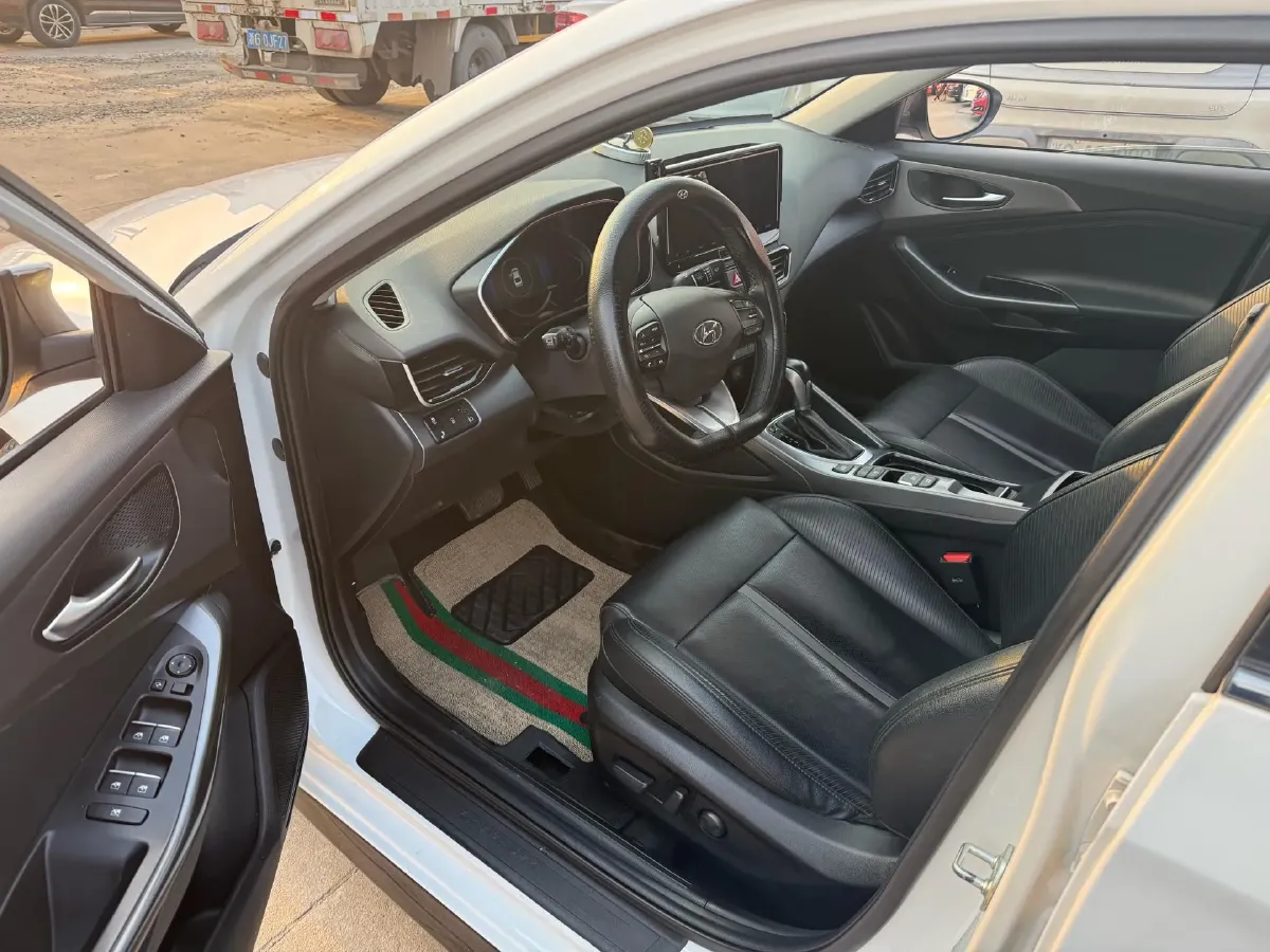 2021 Hyundai La Festa 1.6T 204HP L4 7DCT,autocango,china used car exporter,china ev exporter,chinese used car exporter,chinese used ev exporter