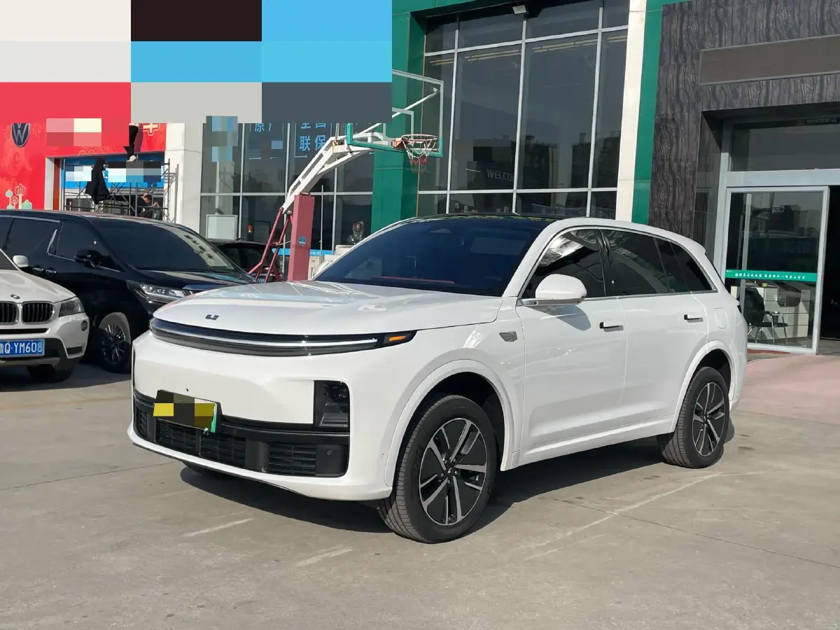 2024 MG Cyberster BEV 64KWH