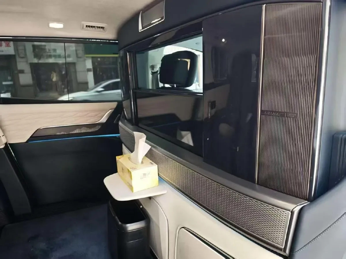 2023 Buick Century 2.0T 237HP L4 9AT,autocango,china used car exporter,china ev exporter,chinese used car exporter,chinese used ev exporter