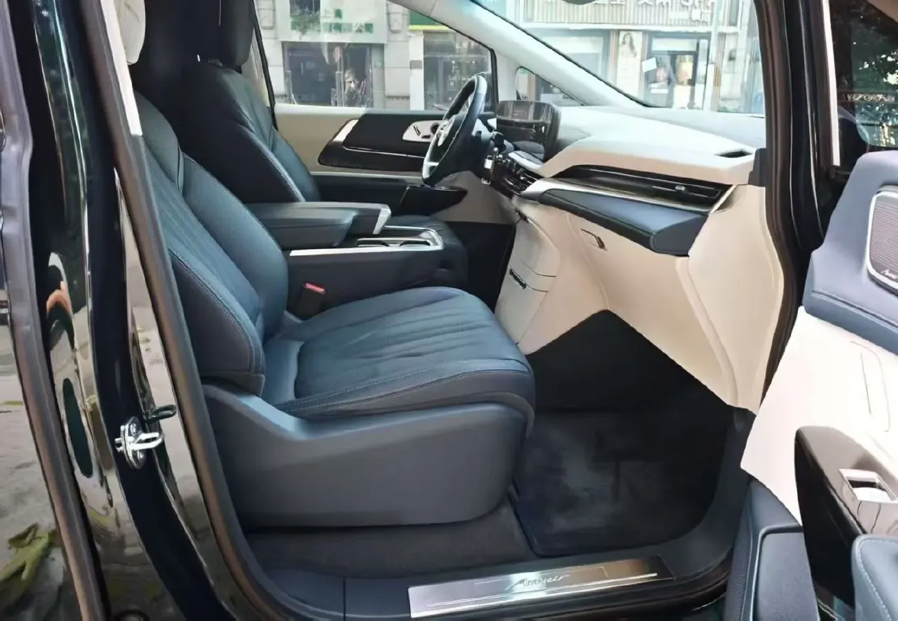 2023 Buick Century 2.0T 237HP L4 9AT,autocango,china used car exporter,china ev exporter,chinese used car exporter,chinese used ev exporter