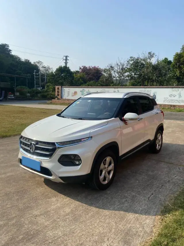 2017 BaoJun 310W 1.5L 105HP L4 6MT