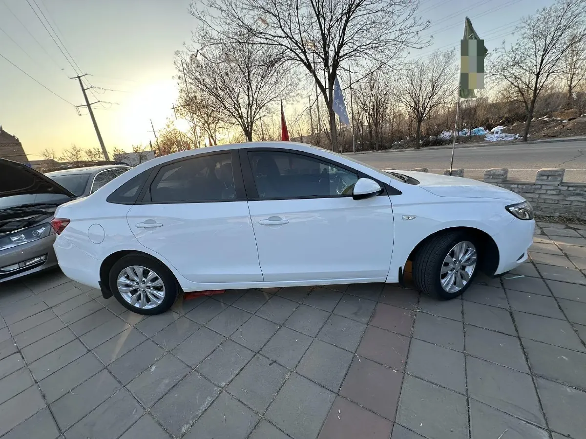 2020 Buick Encore 1.0T 125HP L3 6AT,autocango,china used car exporter,china ev exporter,chinese used car exporter,chinese used ev exporter