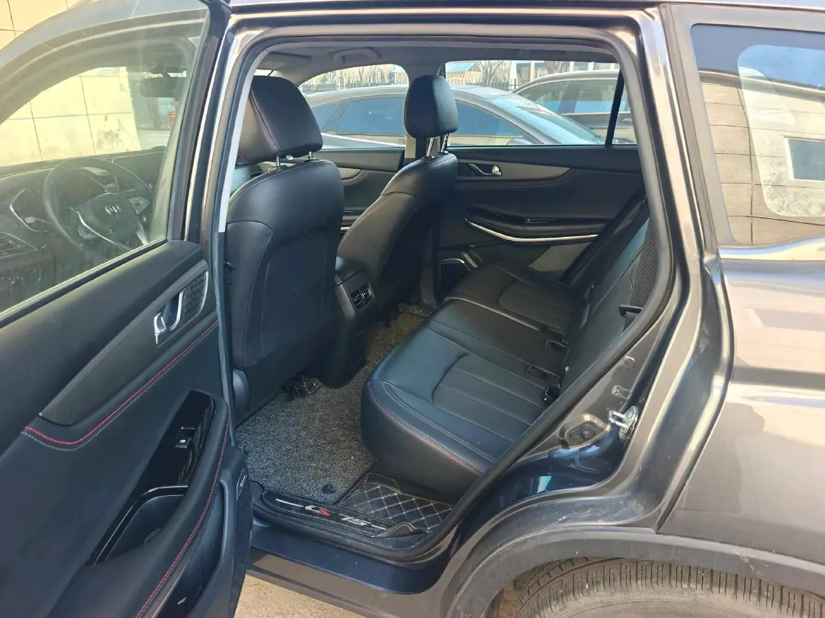 2021 ChangAn CS75 1.5T 178HP L4 7DCT,autocango,china used car exporter,china ev exporter,chinese used car exporter,chinese used ev exporter