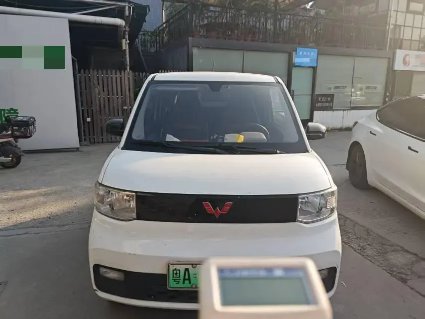 2021 WuLing HongGuang MINI EV BEV 13.9KWH,autocango,china used car exporter,china ev exporter,chinese used car exporter,chinese used ev exporter