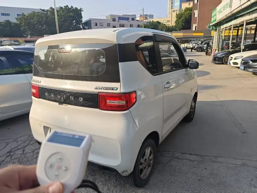 2021 WuLing HongGuang MINI EV BEV 13.9KWH,autocango,china used car exporter,china ev exporter,chinese used car exporter,chinese used ev exporter