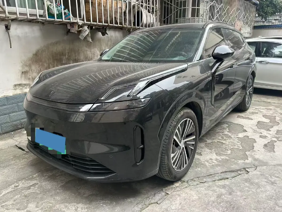 2023 LYNK&CO 08 EM-P 1.5T 163HP L4 3DHT PHEV 39.8KWH