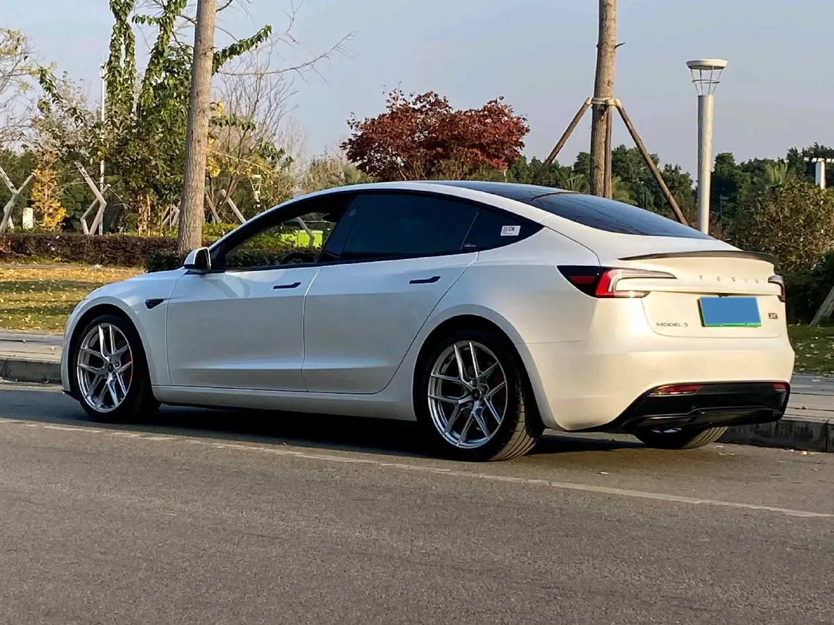 2024 Audi Q3 2.0T 220HP L4 7DCT,autocango,china used car exporter,china ev exporter,chinese used car exporter,chinese used ev exporter