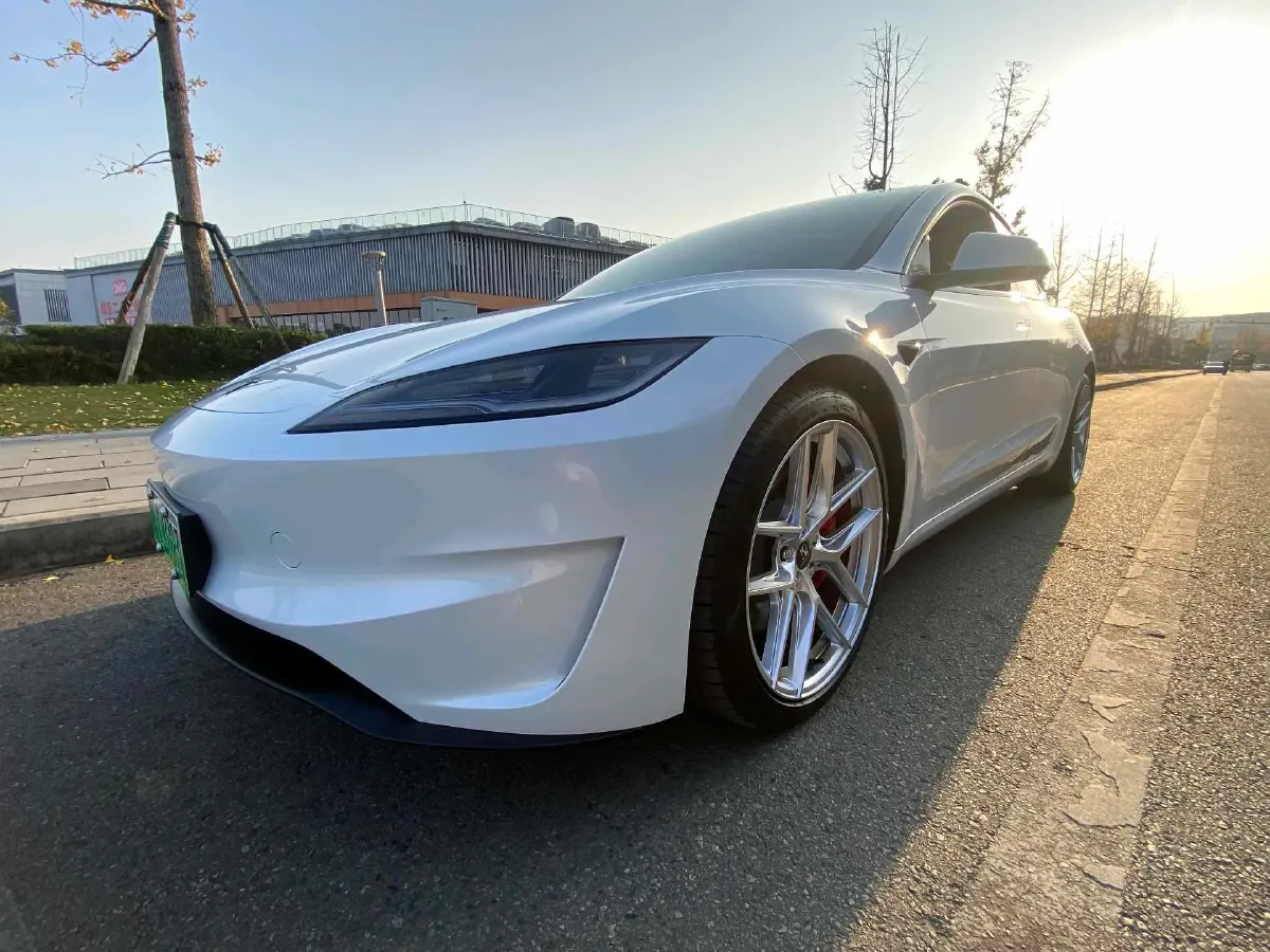 2024 Audi Q3 2.0T 220HP L4 7DCT,autocango,china used car exporter,china ev exporter,chinese used car exporter,chinese used ev exporter