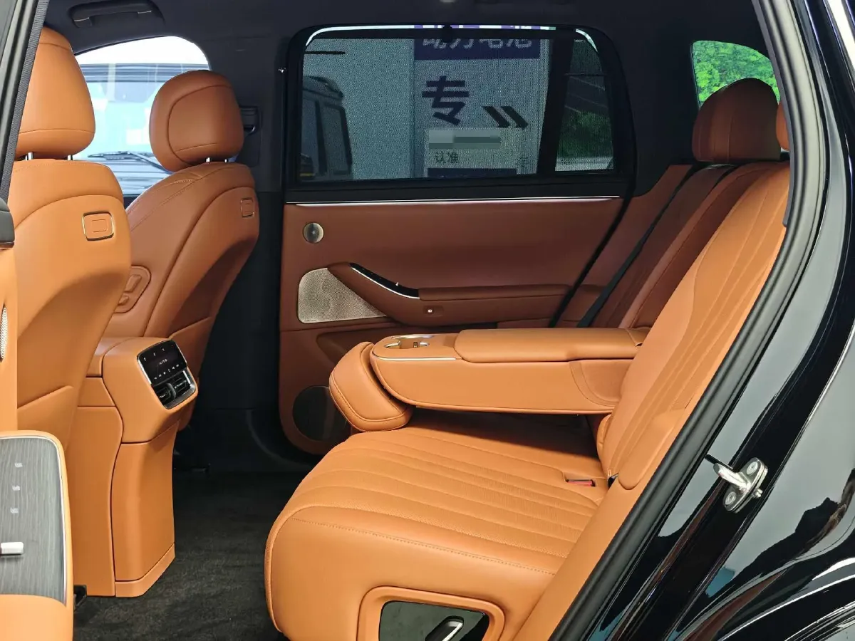 2026 AITO AITO M7 REEV 160HP REEV,autocango,china used car exporter,china ev exporter,chinese used car exporter,chinese used ev exporter