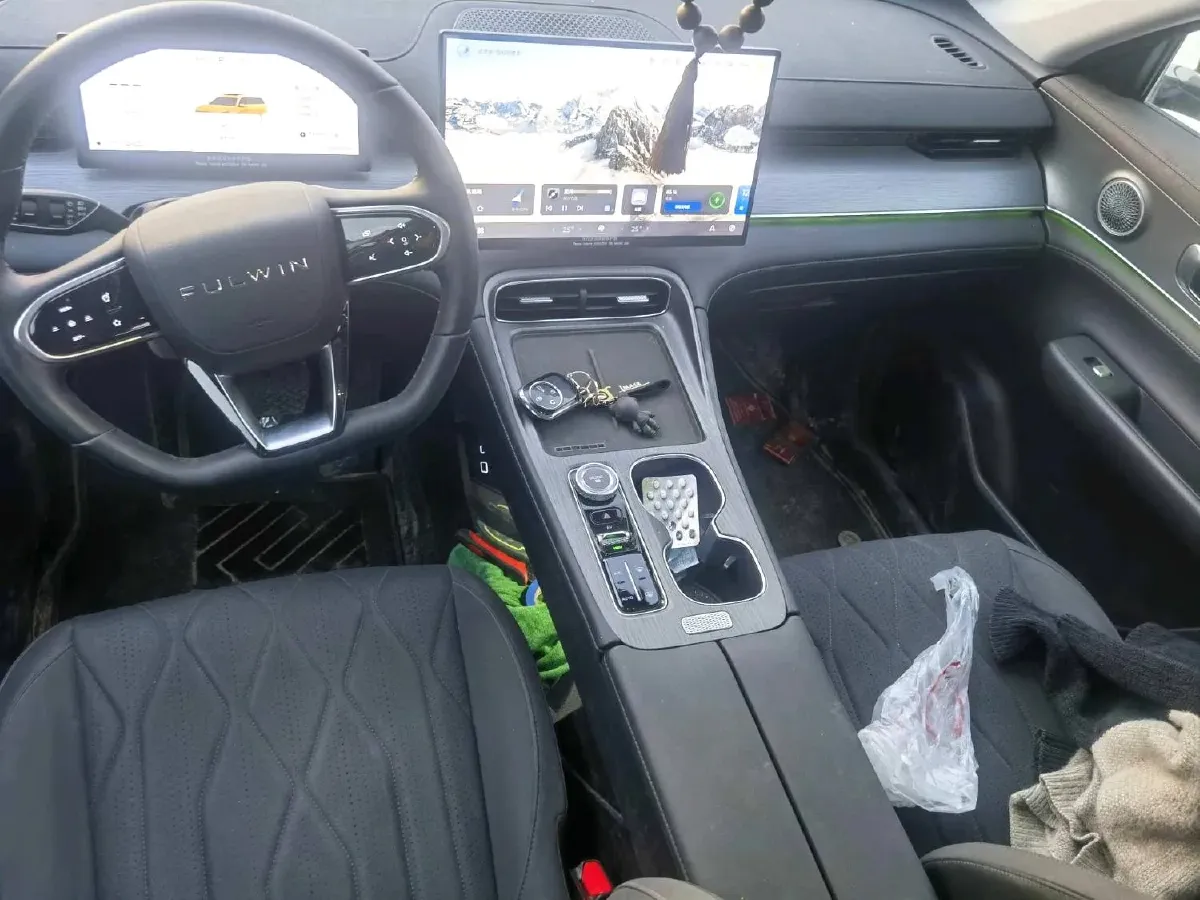 2025 Fulwin FulwinT8 1.5T 156HP L4 1DHT PHEV 18.67KWH,autocango,china used car exporter,china ev exporter,chinese used car exporter,chinese used ev exporter