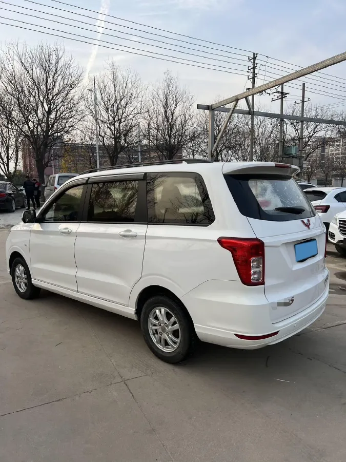 2018 WuLing HongGuang 1.5L 105HP L4 5MT,autocango,china used car exporter,china ev exporter,chinese used car exporter,chinese used ev exporter