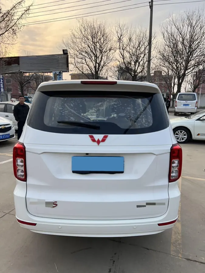 2018 WuLing HongGuang 1.5L 105HP L4 5MT,autocango,china used car exporter,china ev exporter,chinese used car exporter,chinese used ev exporter