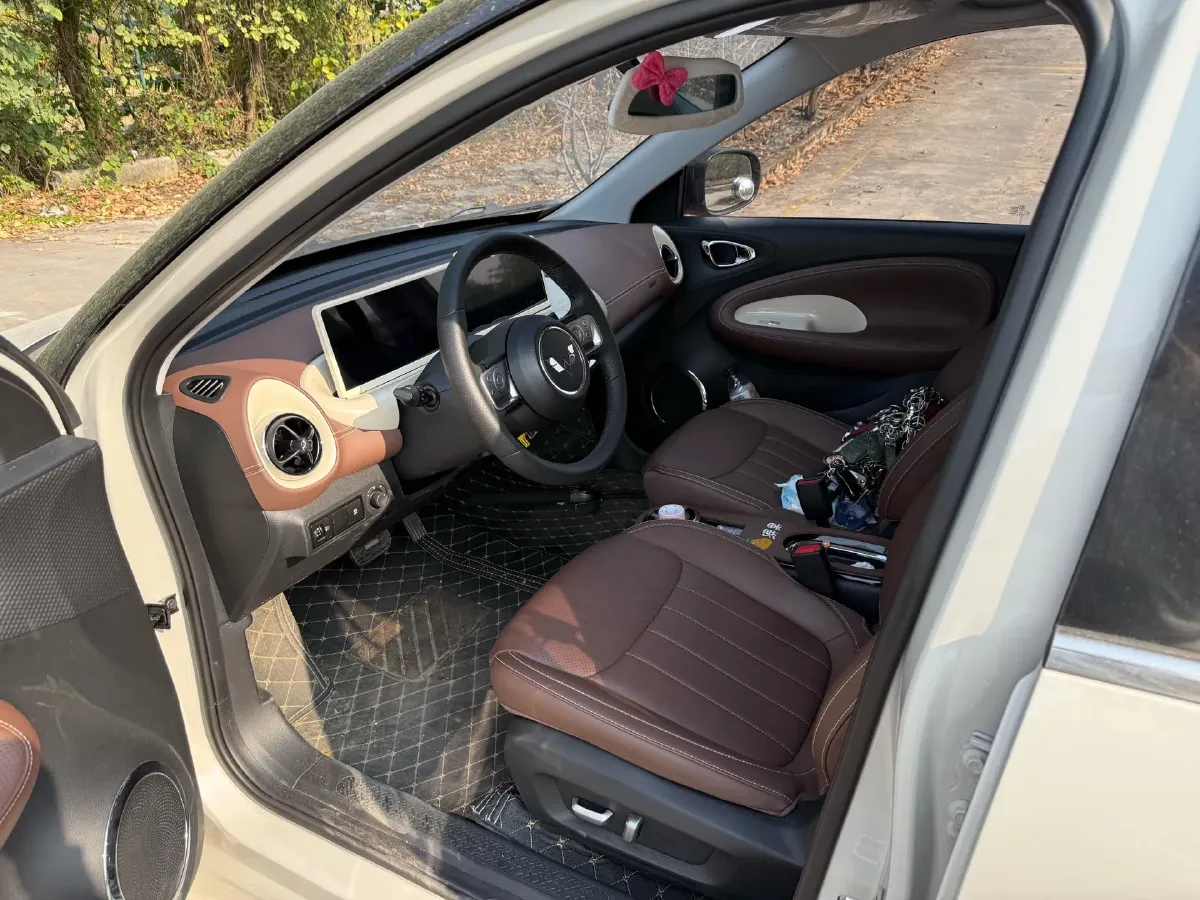 2023 WuLing BinGuo BEV 37.9KWH,autocango,china used car exporter,china ev exporter,chinese used car exporter,chinese used ev exporter