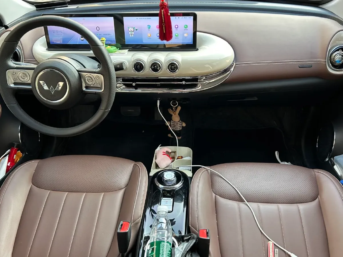 2023 WuLing BinGuo BEV 31.9KWH,autocango,china used car exporter,china ev exporter,chinese used car exporter,chinese used ev exporter