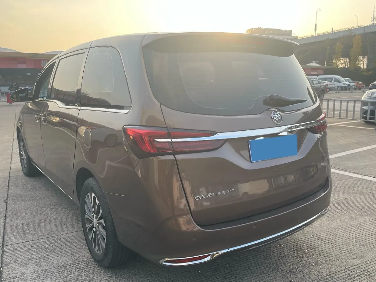 2021 Buick GL8 2.0T 237HP L4 9AT,autocango,china used car exporter,china ev exporter,chinese used car exporter,chinese used ev exporter