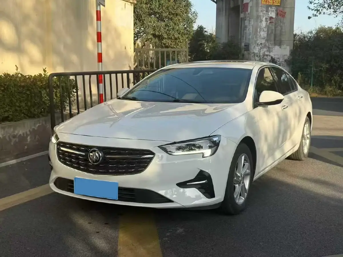 2020 Buick Regal 1.5T 169HP L4 9AT