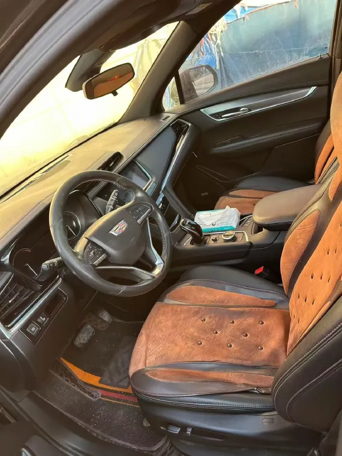 2021 Cadillac XT6 2.0T 237HP L4 9AT,autocango,china used car exporter,china ev exporter,chinese used car exporter,chinese used ev exporter