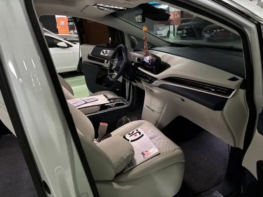 2023 Buick Century 2.0T 237HP L4 9AT,autocango,china used car exporter,china ev exporter,chinese used car exporter,chinese used ev exporter