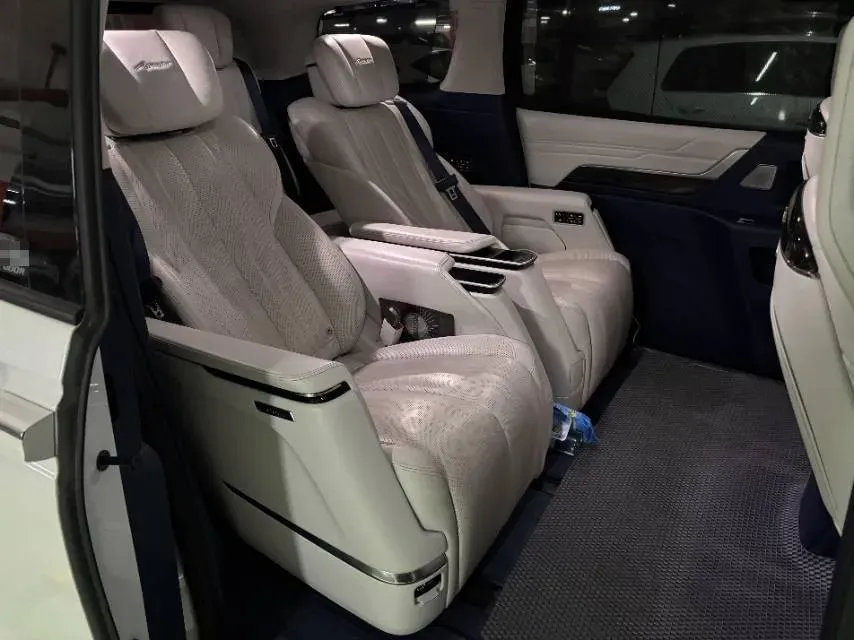 2023 Buick Century 2.0T 237HP L4 9AT,autocango,china used car exporter,china ev exporter,chinese used car exporter,chinese used ev exporter