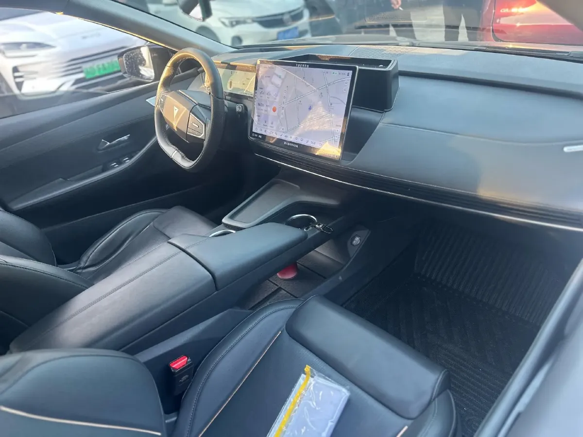 2022 DongFeng Forthing LingZhi EV BEV 68.4KWH,autocango,china used car exporter,china ev exporter,chinese used car exporter,chinese used ev exporter