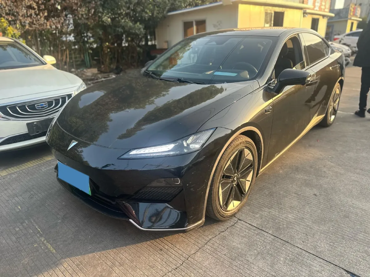 2022 DongFeng Forthing LingZhi EV BEV 68.4KWH,autocango,china used car exporter,china ev exporter,chinese used car exporter,chinese used ev exporter