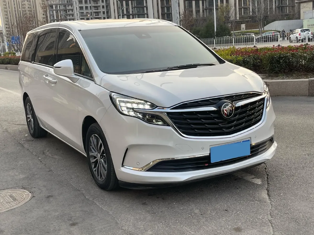 2022 Buick GL8 2.0T 237HP L4 9AT,autocango,china used car exporter,china ev exporter,chinese used car exporter,chinese used ev exporter