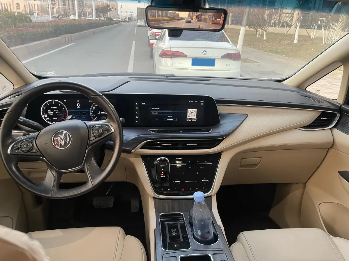 2022 Buick GL8 2.0T 237HP L4 9AT,autocango,china used car exporter,china ev exporter,chinese used car exporter,chinese used ev exporter
