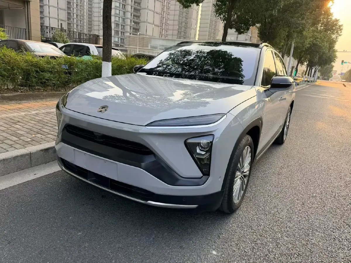 2020 Lexus NX 2.5L 155HP L4 E-CVT Hybrid