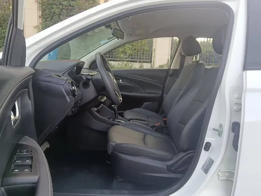 2019 ChangAn Alsvin 1.5L 107HP L4 5DCT,autocango,china used car exporter,china ev exporter,chinese used car exporter,chinese used ev exporter