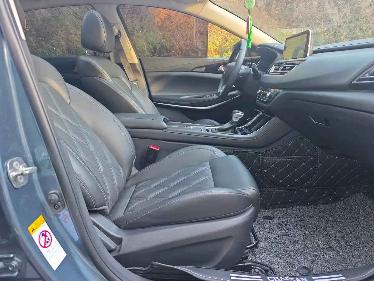 2022 ChangAn Raeton CC 1.5T 188HP L4 7DCT,autocango,china used car exporter,china ev exporter,chinese used car exporter,chinese used ev exporter