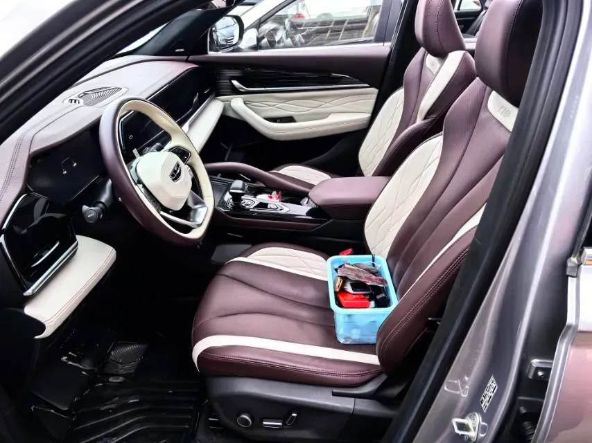 2021 Geely Monjaro 2.0T 218HP L4 7DCT,autocango,china used car exporter,china ev exporter,chinese used car exporter,chinese used ev exporter