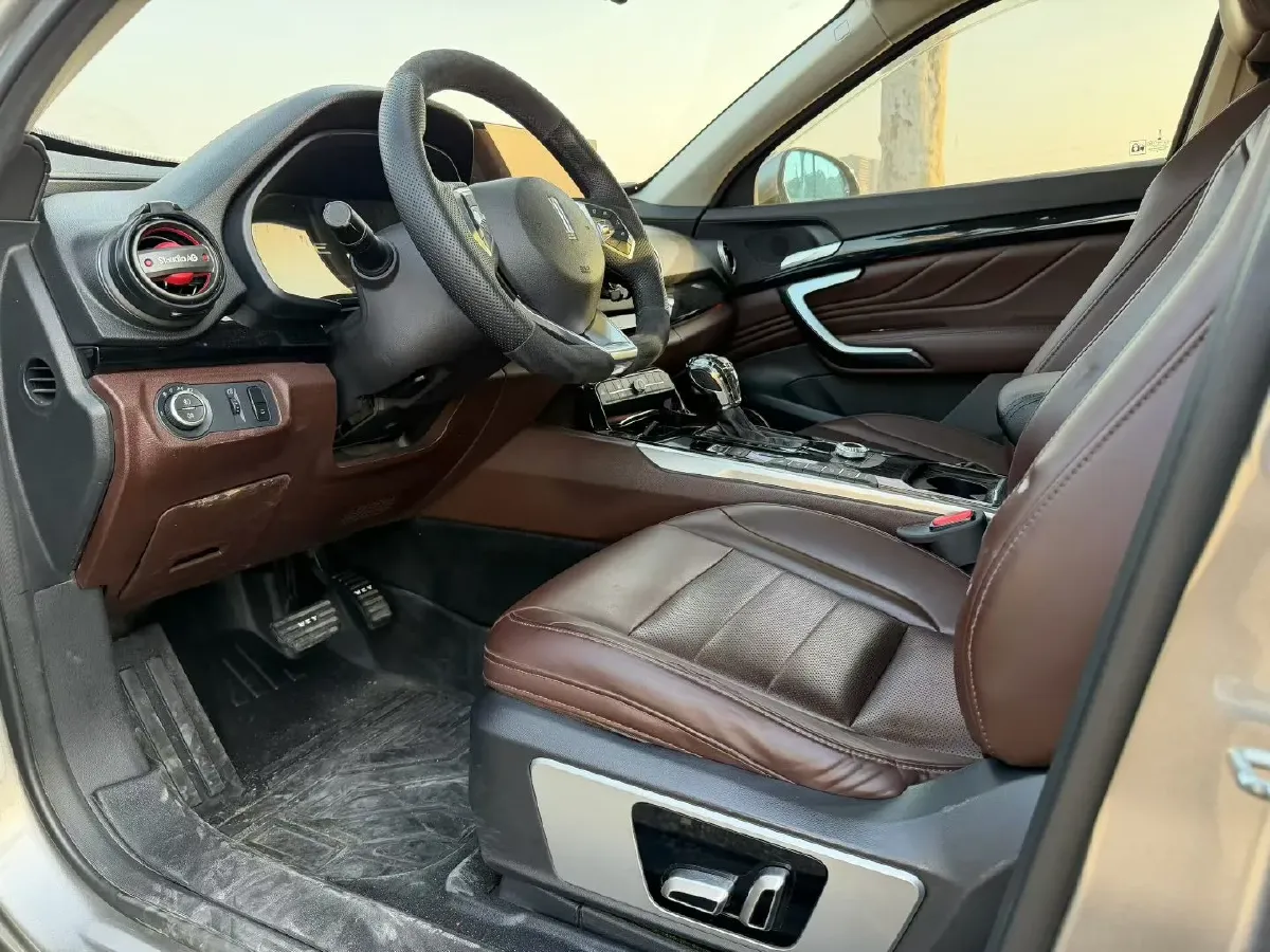 2017 WEY VV7 2.0T 234HP L4 7DCT,autocango,china used car exporter,china ev exporter,chinese used car exporter,chinese used ev exporter