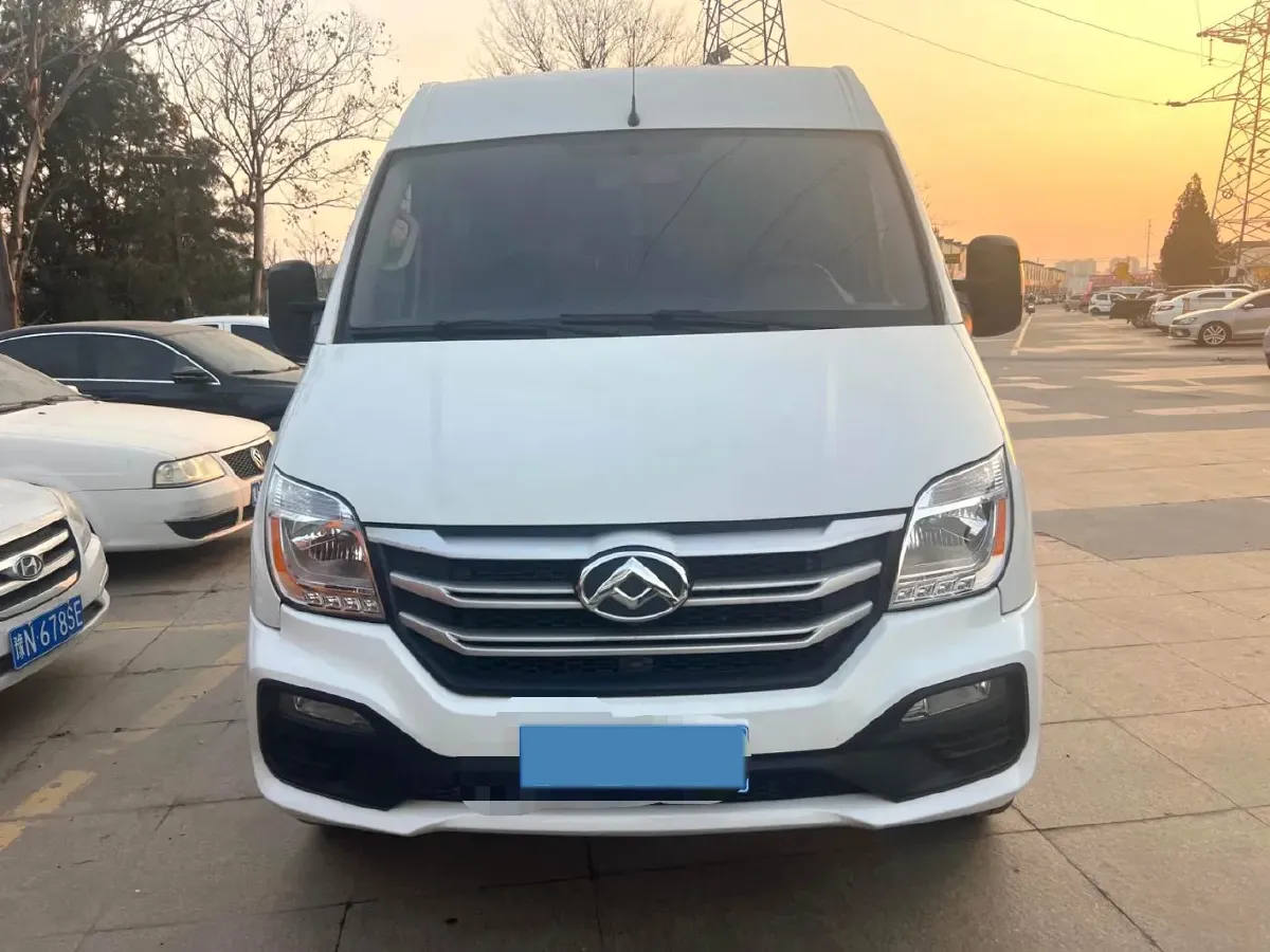 2024 SinoTruck VGV PioneerV 2.0T 140HP L4 6MT,autocango,china used car exporter,china ev exporter,chinese used car exporter,chinese used ev exporter