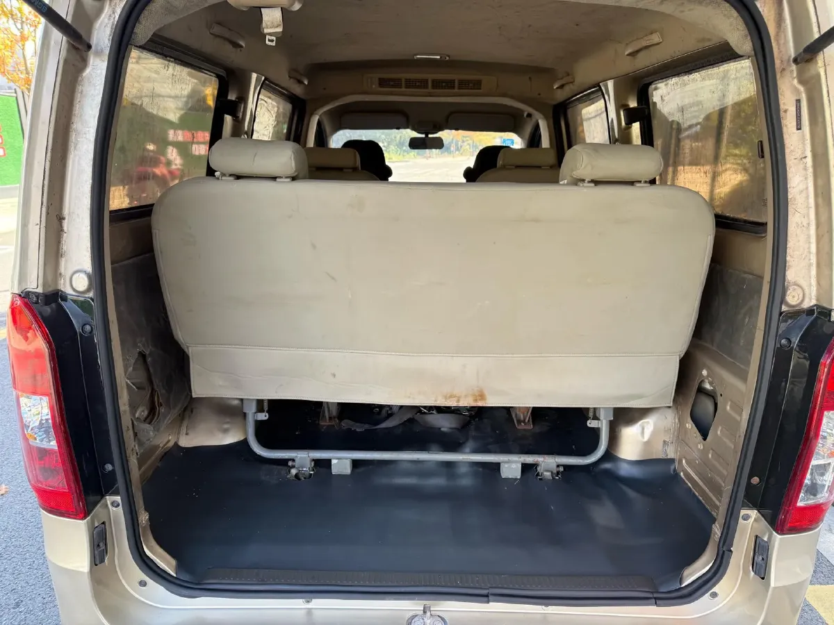 2016 WuLing RongGuang V 1.5L 112HP L4 5MT,autocango,china used car exporter,china ev exporter,chinese used car exporter,chinese used ev exporter