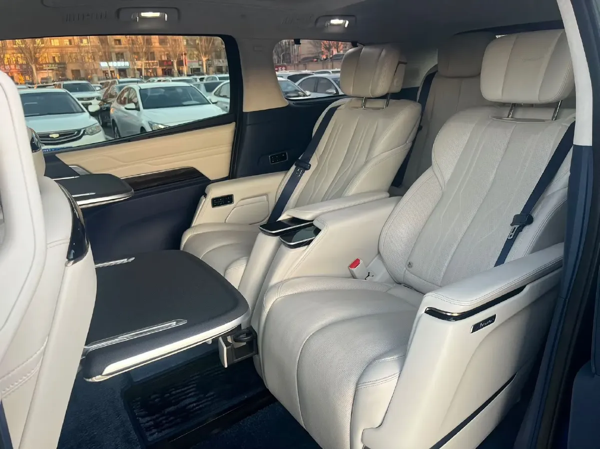 2023 Buick Century 2.0T 237HP L4 9AT,autocango,china used car exporter,china ev exporter,chinese used car exporter,chinese used ev exporter