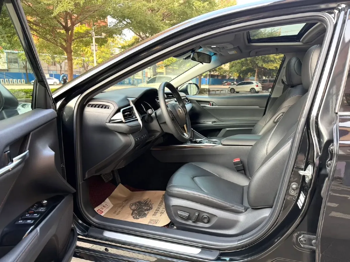 2019 Toyota Camry 2.0L 178HP L4 CVT,autocango,china used car exporter,china ev exporter,chinese used car exporter,chinese used ev exporter