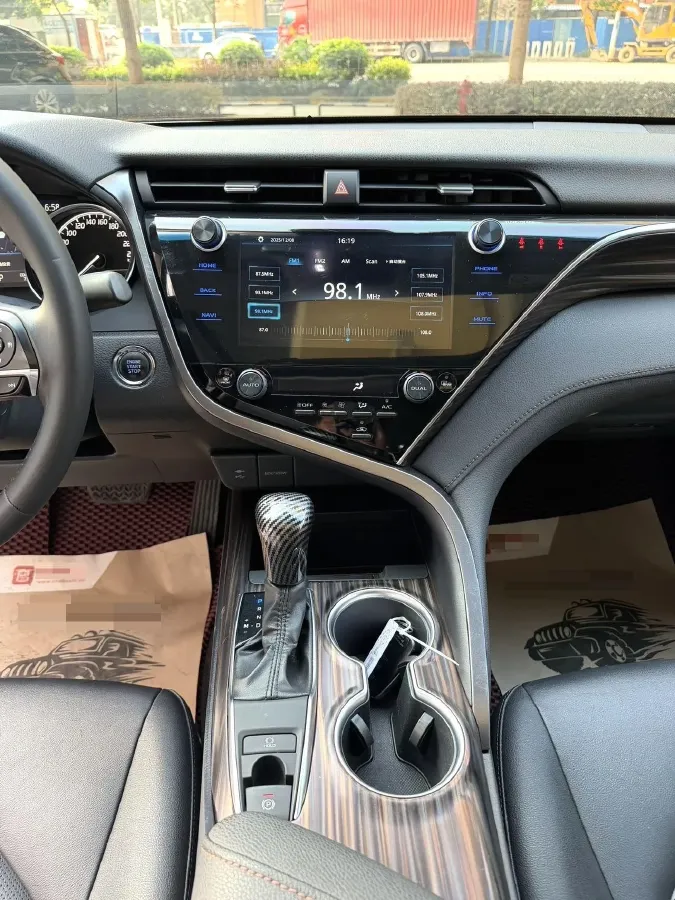 2019 Toyota Camry 2.0L 178HP L4 CVT,autocango,china used car exporter,china ev exporter,chinese used car exporter,chinese used ev exporter