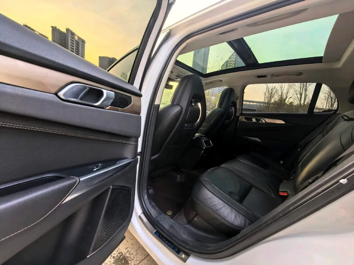 2017 Foton Tunland 2.8T 177HP L4 6AT,autocango,china used car exporter,china ev exporter,chinese used car exporter,chinese used ev exporter