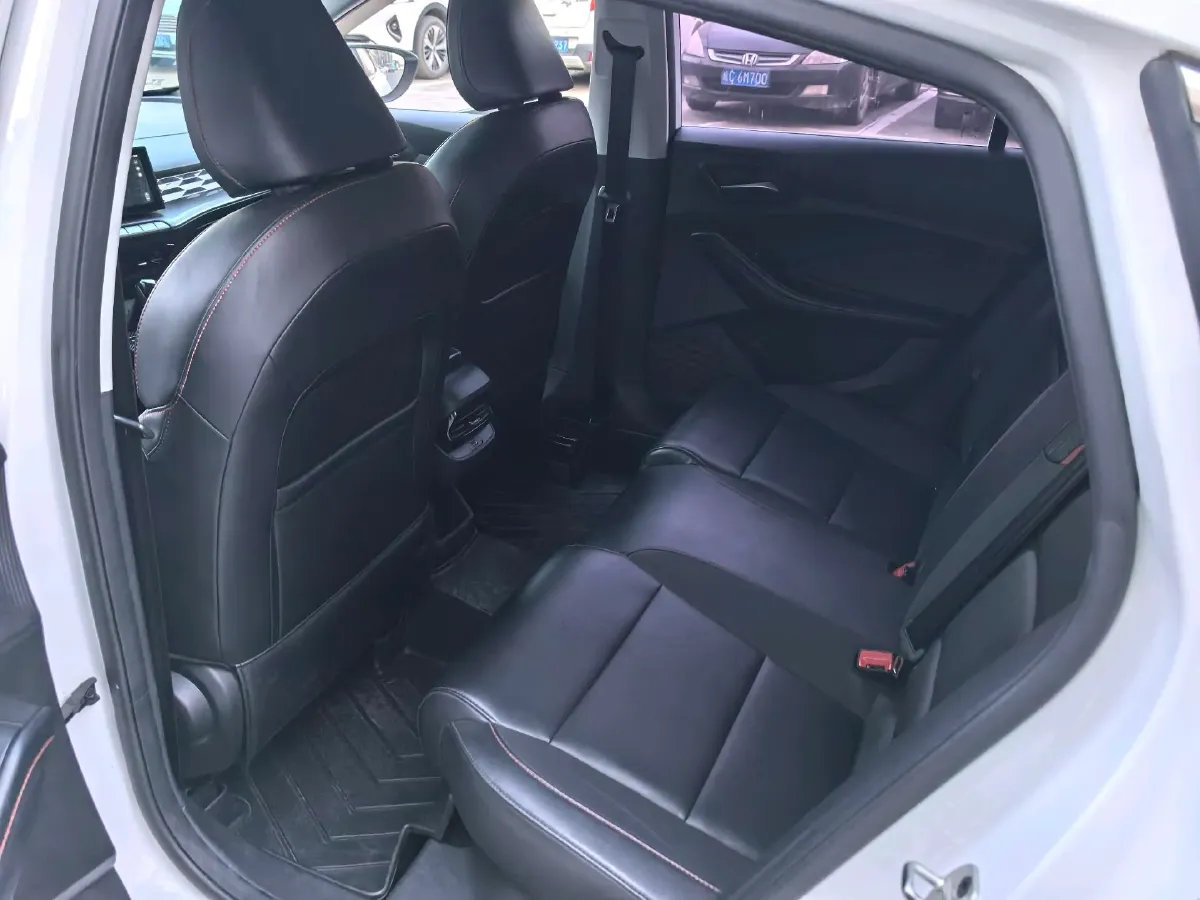 2021 MG 5 1.5L 120HP L4 CVT,autocango,china used car exporter,china ev exporter,chinese used car exporter,chinese used ev exporter