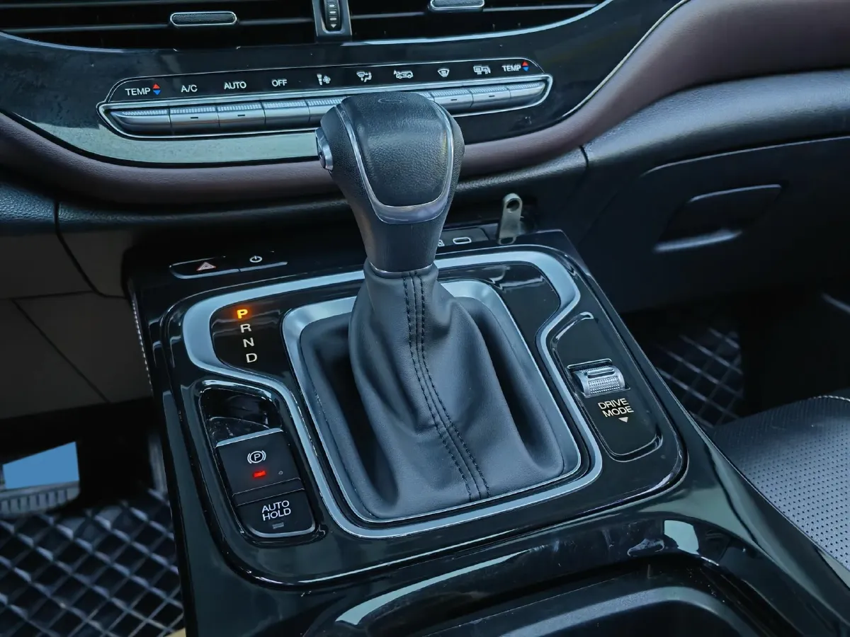 2023 GAC Trumpchi M6 1.5T 177HP L4 7DCT,autocango,china used car exporter,china ev exporter,chinese used car exporter,chinese used ev exporter