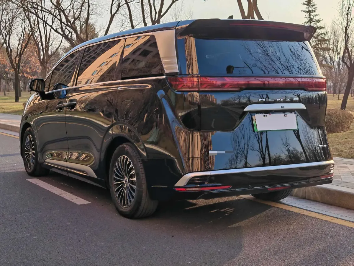 2024 Denza D9 1.5T 139HP L4 E-CVT PHEV 40KWH,autocango,china used car exporter,china ev exporter,chinese used car exporter,chinese used ev exporter